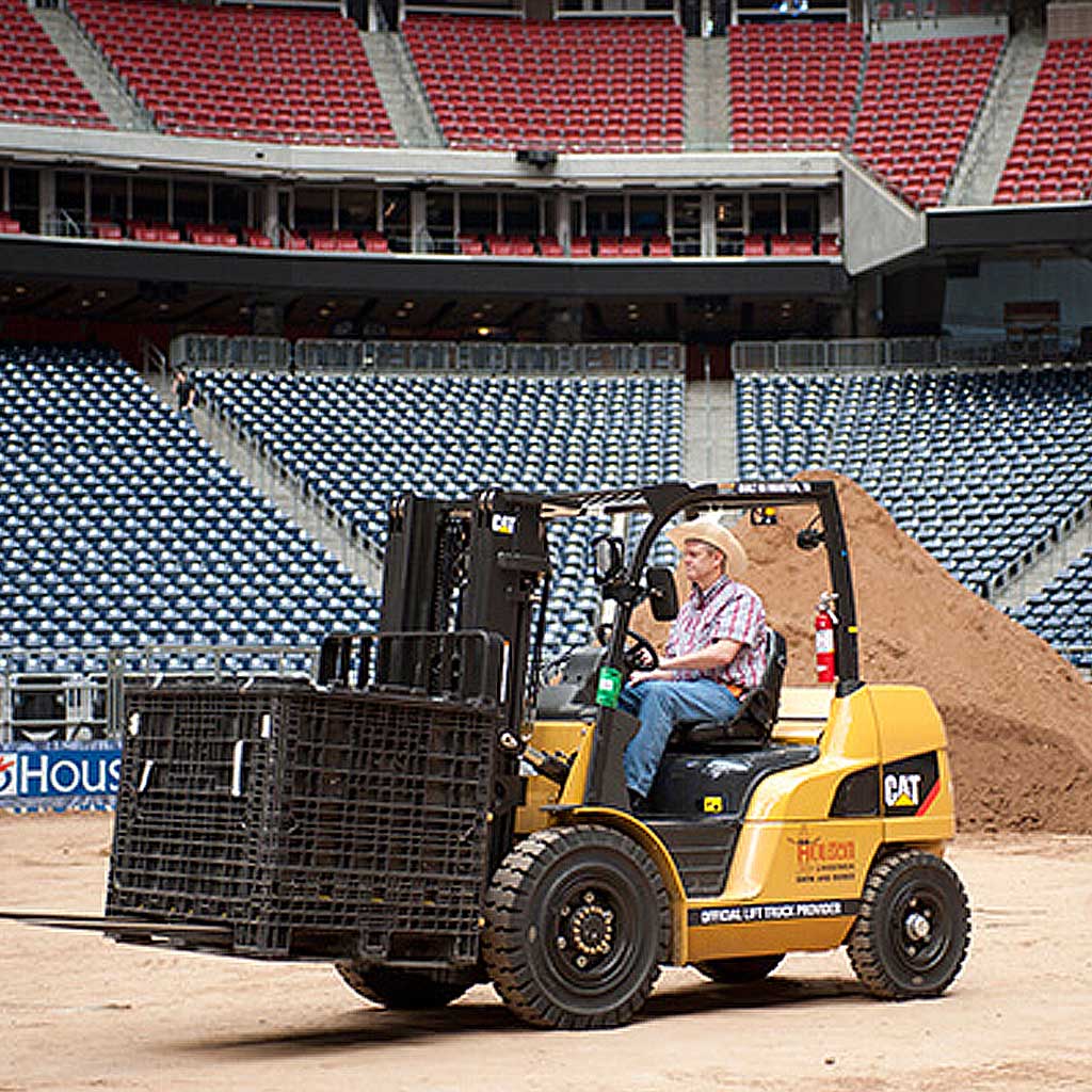 Mid Size Pneumatic Tire Forklifts