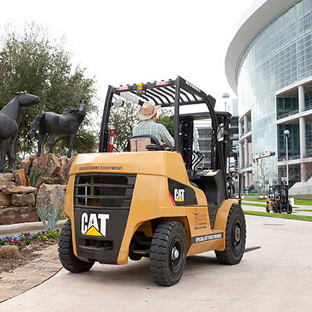 Mid Size Pneumatic Tire Forklifts